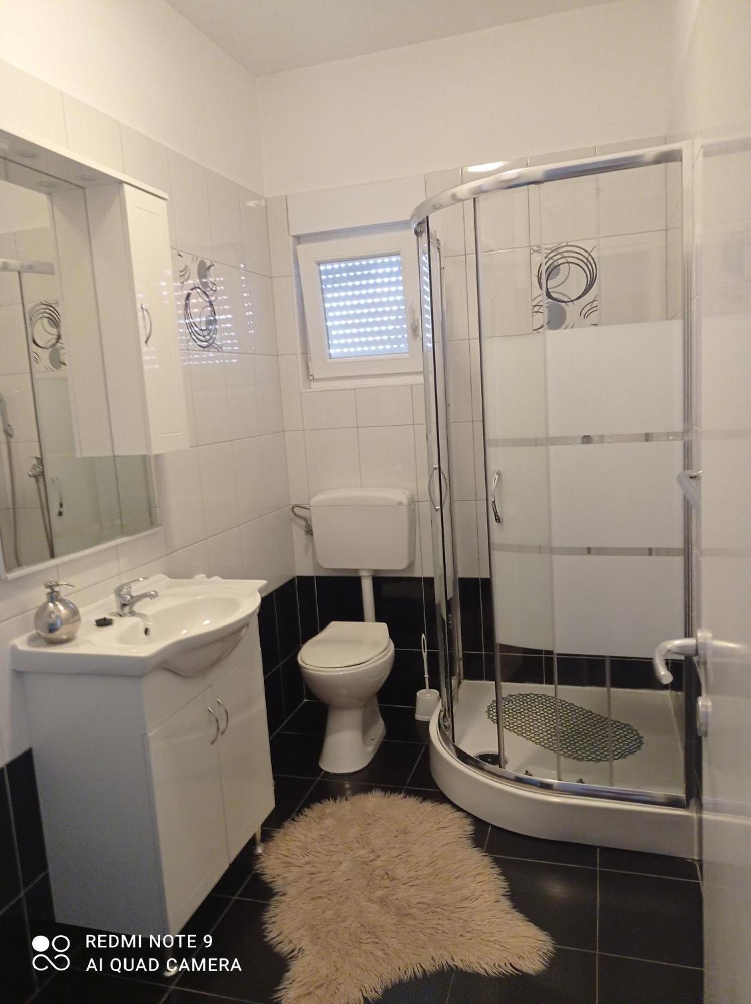 Apartmani Gaga Бибинє Екстер'єр фото