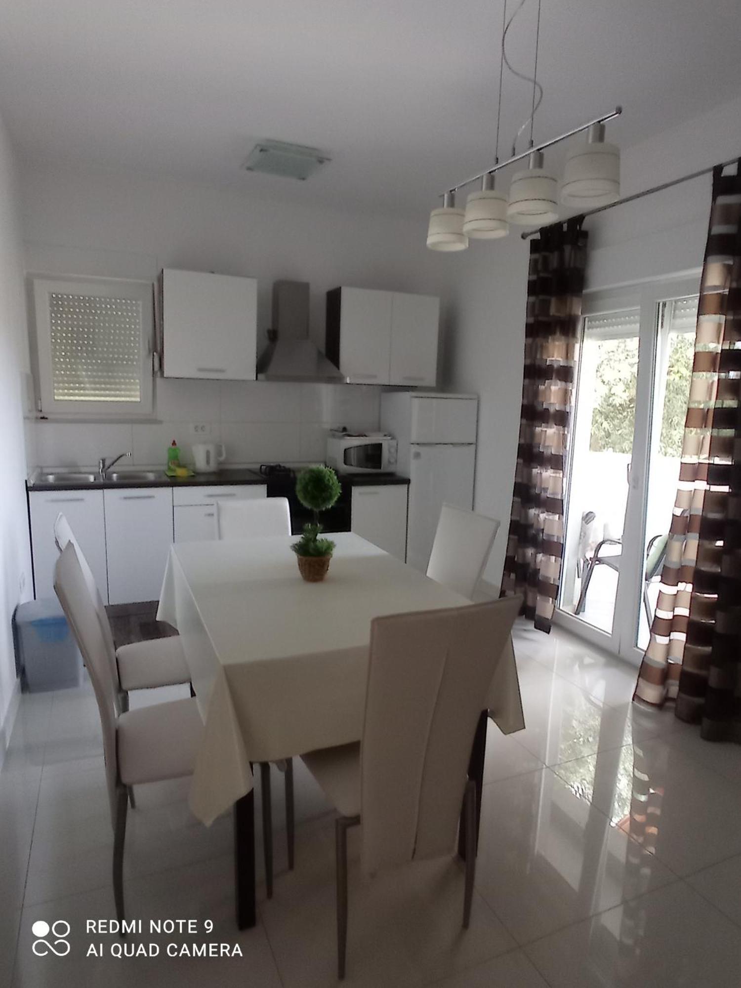 Apartmani Gaga Бибинє Екстер'єр фото