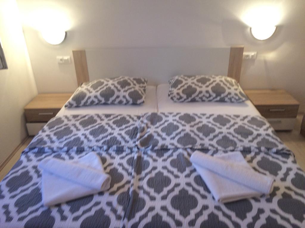 Apartmani Gaga Бибинє Екстер'єр фото